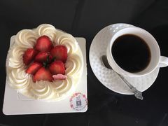 -花花卷卷·鲜食蛋糕(静安久光百货店)