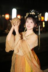 -梦回汉唐汉服旗袍体验馆(拙政园店)