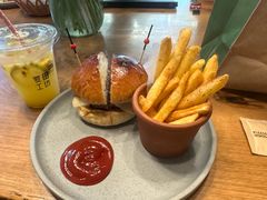 -麦田工坊(月湖店)