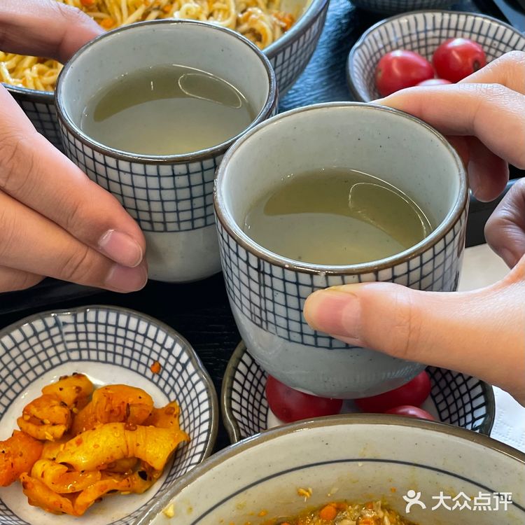 成都也有瀑布蟹黄面了🦀️!实惠好吃!!