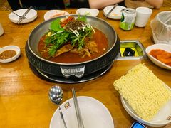 -喇喇排骨火锅·传统韩式脊骨汤(望京西园总店)