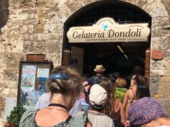 -Gelateria Dondoli
