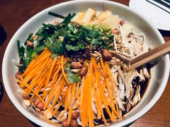 凉米线-怡得饭庄·30年老店·宋大妈昆明菜