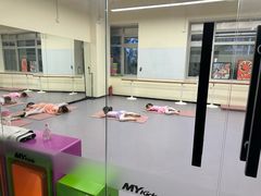 -美育少儿中国舞·钢琴·声乐艺术中心(枫蓝购物中心店)