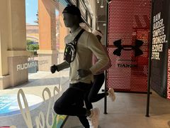 -UNDER ARMOUR(新燕莎奥莱店)