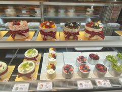 -花花卷卷·鲜食蛋糕(静安久光百货店)