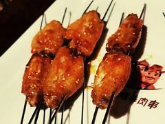 蜜汁鸡翅-三个大叔烤羊肉串·炭炉砂锅菜(西三旗店)