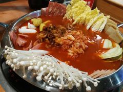 -肥肥虾庄·金牌油焖大虾(杨园滨江时代walk店)
