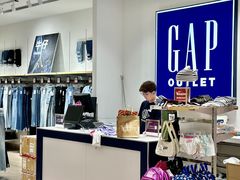 -枫叶小镇奥特莱斯