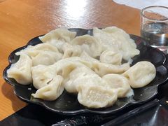 -果松木炭酸菜铜火锅·外婆参鸡汤