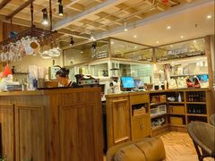 -玛格萝妮比萨屋(陆家浜路店)