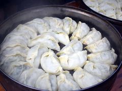 -小许三鲜砂锅馄饨店(家多乐烟酒店)
