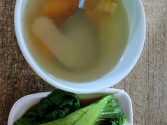 -煲煲香快餐(南京路店)