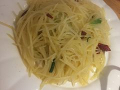 酸辣土豆丝-醉得意·家常菜(济南洪家楼店)
