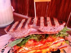 -Catch Bagel(芳草地店)