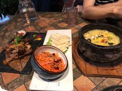 石锅小煮鲜杂菌-敏珠拉姆藏餐·南京厨房(富春江东街店)