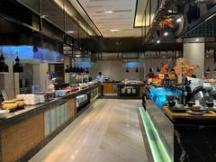 -广州万富希尔顿酒店·感趣自助餐厅·金秋蟹宴生蚝海鲜刺身