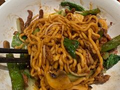 生爆牛肉面-寻裕记·现炒浇头面(人民广场店)