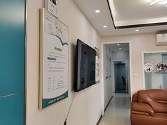 -海之声助听器 瑞士峰力直营中心(华麟大厦店)