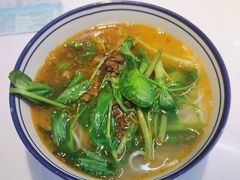 -窄巷口生烫牛肉米线(客村店)