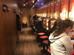 等位区-天然豚骨拉面专门店 一兰(铜锣湾店)