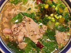 -云阿蛮云南生烫牛肉米线(奉贤路店)