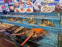 水产区-日进一片海.生腌海鲜火锅.宵夜烧烤(三里屯总店)