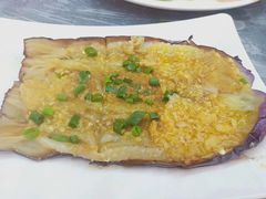 -覃记海鲜美食餐厅