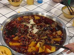 -晓彭肥肠鸡·泡椒鸡火锅(水木天地店)