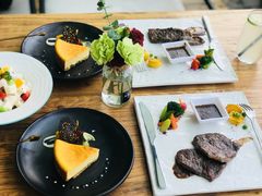 黑椒西冷牛排-酤居湖景音乐餐吧(安宁店)
