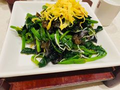 -闫府私房菜(经四路万达店)