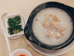 鲜百合玉米肉丸粥-中山国际酒店中餐厅