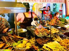 -六合夜市