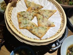 -吃饭皇帝大土家民族菜(正大广场店)