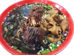 -小龙大肉面馆