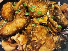 石锅碟鱼-渔家灯火(明湖店)