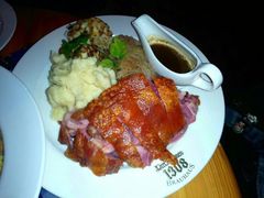 烤猪肘-皇冠自酿啤酒坊(中国红街5号楼店)