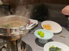 肉骨茶锅底-鼎鼎香·港式火锅(北京SKP店)