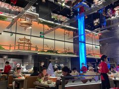 大堂-西塔老太太泥炉烤肉(温州首店万象城黑金店)