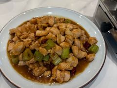 -犇逸·乐山跷脚牛肉·四川现炒(览海店)