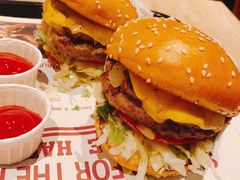 -The Habit Burger Grill 哈比特汉堡(复兴soho店)
