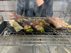 -喜悦小串丹东小黄牛海鲜烧烤大排档(民主广场店)