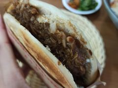 肉夹馍-秦之味陕西特色面馆(中华路店)