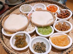 -包整·丝娃娃(一览甲秀楼风景店)