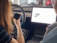 -TESLA 特斯拉(郑州正弘城体验店)