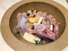 -秦香陕西食府(华贸天地店)