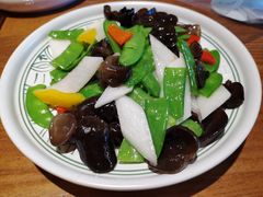 -云海肴·汽锅鸡·云南代表菜(天山百盛优客店)