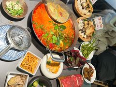 -楠小云·云南鲜牛野生菌自助火锅(九眼桥店)