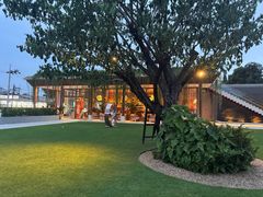 -Dang restaurant (patong phuket)