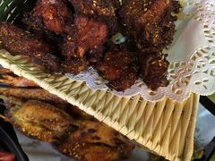 -兄弟小串(华新·名筑店)